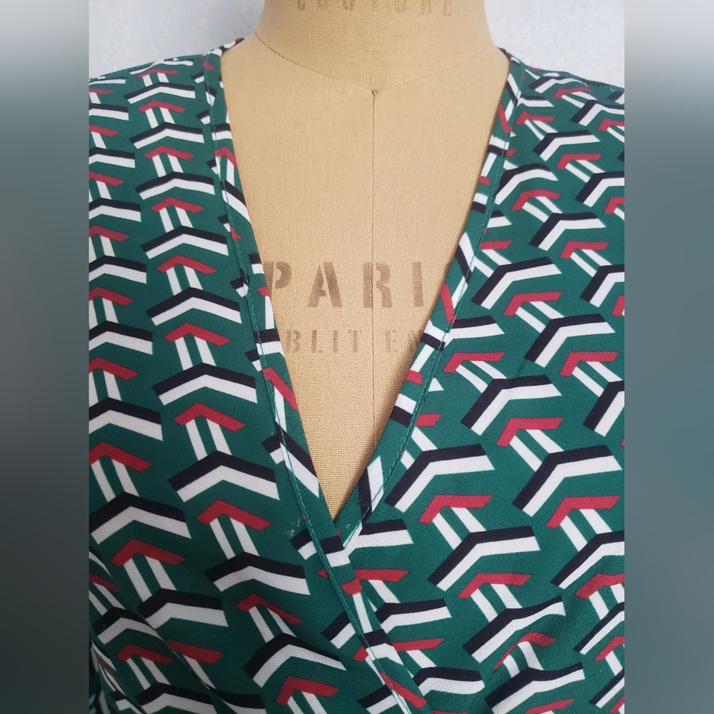 JADE Melody Tam  Midi Green/White Long Sleeves V-neck Dress Size S - Picture 4 of 10